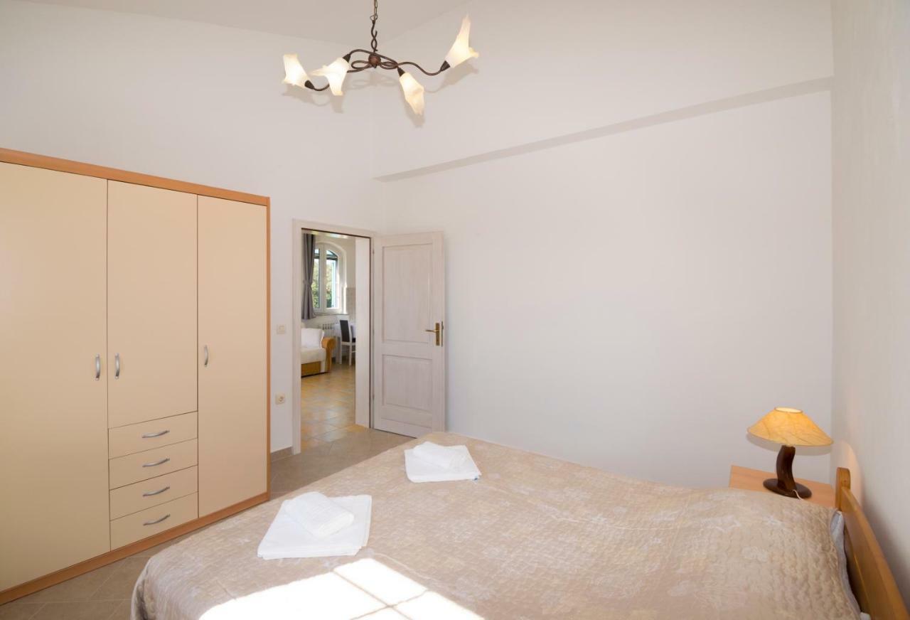 Apartman Mendula Premantura Ngoại thất bức ảnh