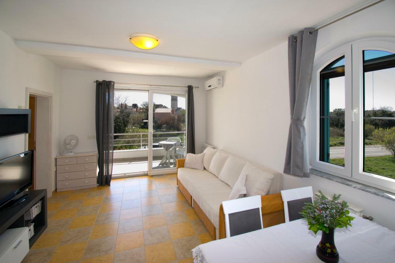 Apartman Mendula Premantura Ngoại thất bức ảnh
