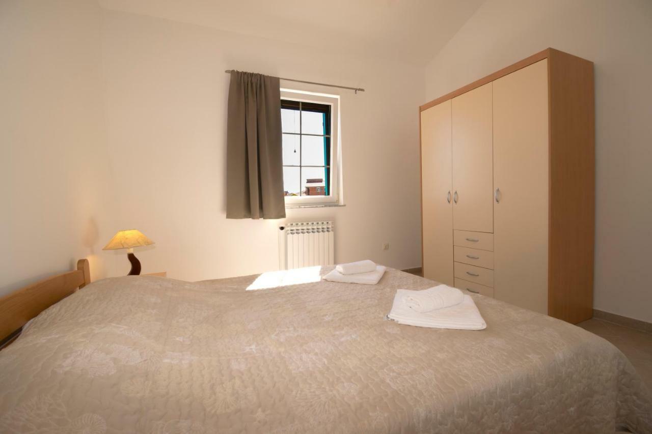Apartman Mendula Premantura Ngoại thất bức ảnh